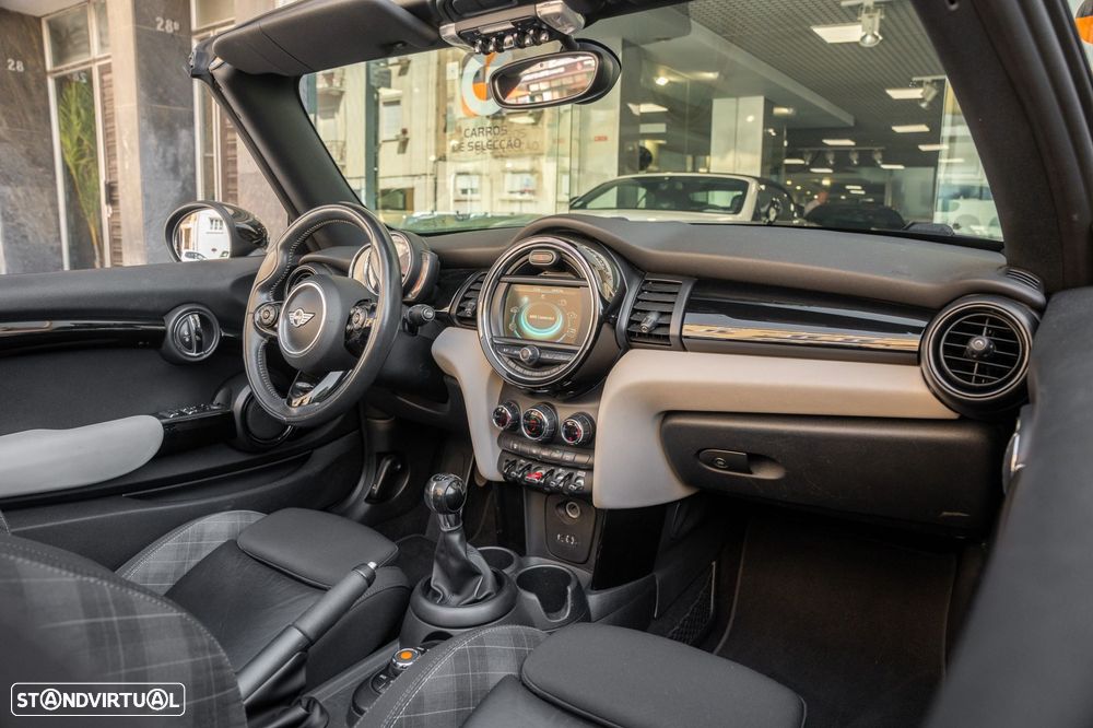 MINI Cabrio Cooper - 15