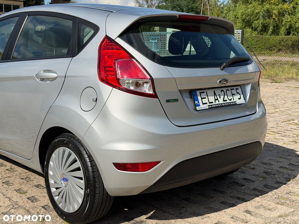 Ford Fiesta - 22