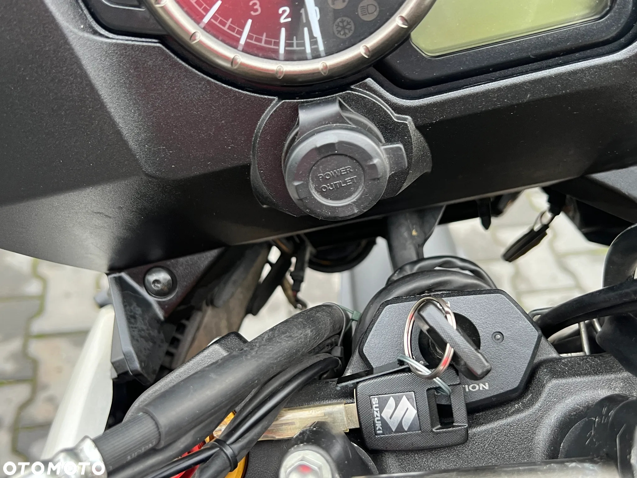 Suzuki V-STROM - 23