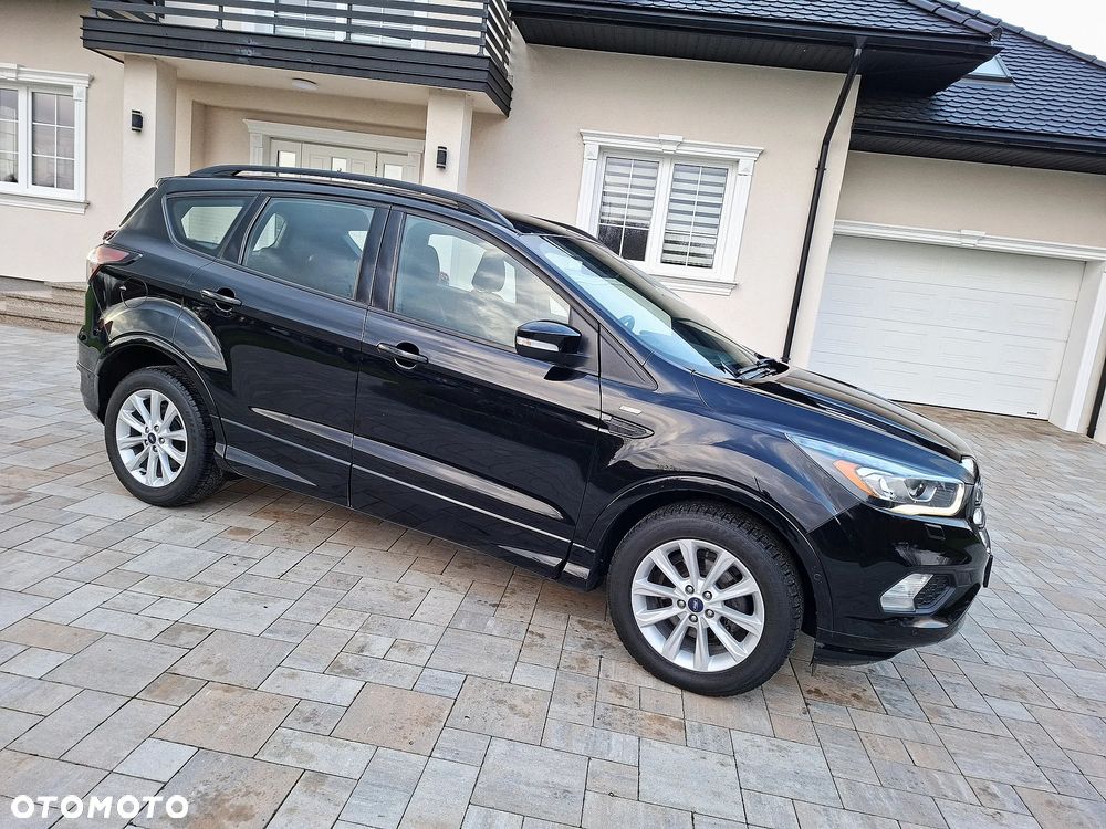 Ford Kuga 1.5 EcoBoost 2x4 ST-Line - 2