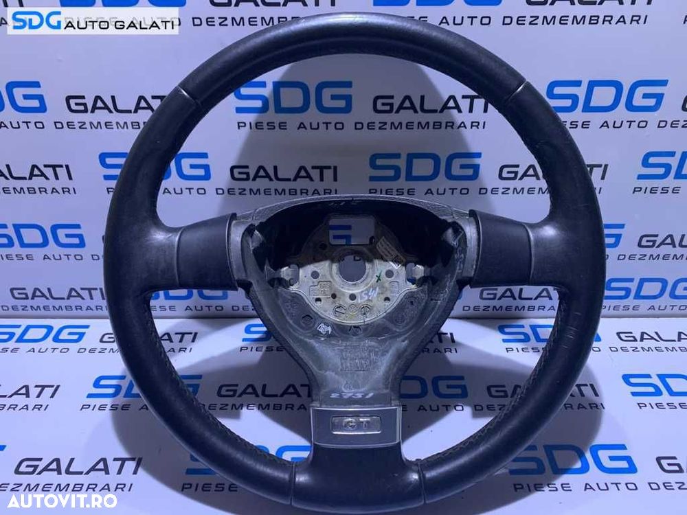 Volan Piele in 3 Spite VW Golf 5 GT 2004 - 2008 Cod: 1K0419091CJ / 1K0419091M - 1