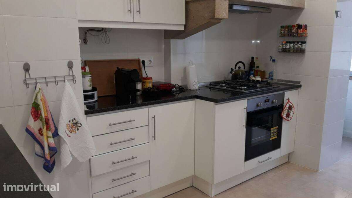 Quarto - localizado em Arroios Lisbon - Grande imagem: 3/11