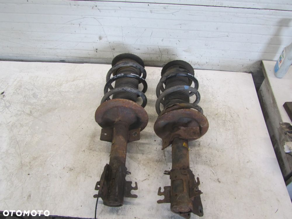 renault master III mcperson lewy i prawy przód