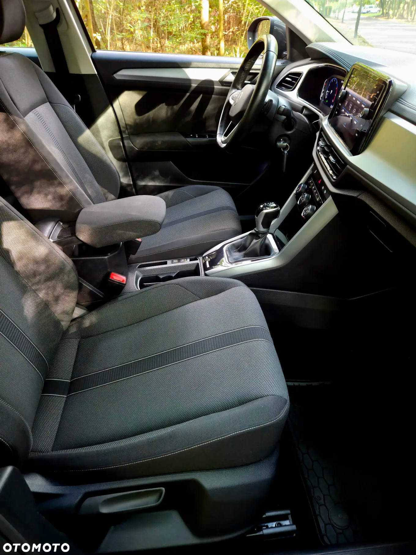 Volkswagen T-Roc 1.5 TSI Life DSG - 28