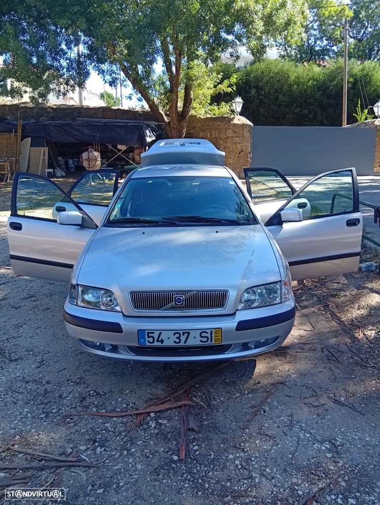 Volvo S40 1.9 D CR - 11