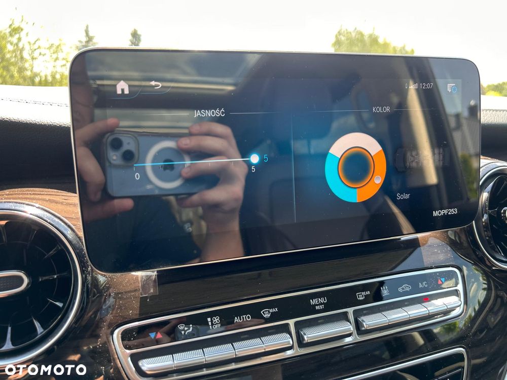 Mercedes-Benz Klasa V 300 d 4-Matic Avantgarde 9G-Tronic (d³ugi) - 37