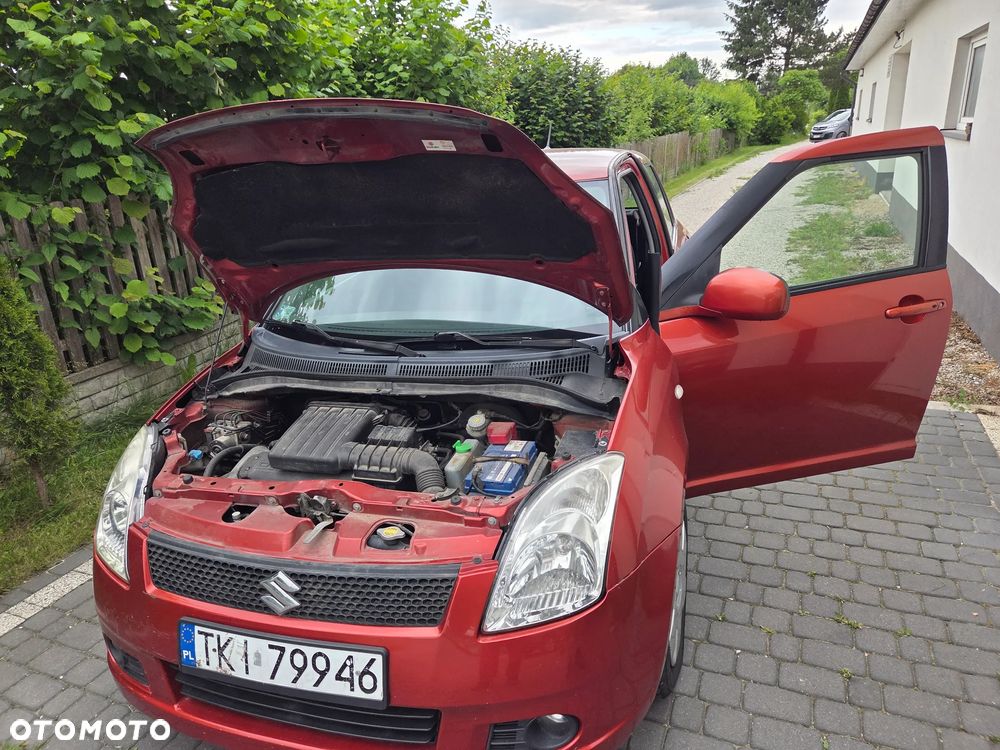 Suzuki Swift 1.3 Club - 5