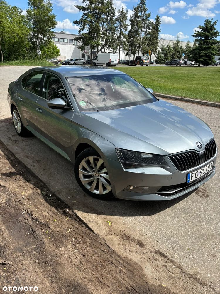 Skoda Superb 2.0 TDI Style DSG - 6