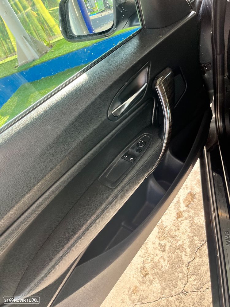 BMW 220 d Coupe Line Luxury Auto - 9