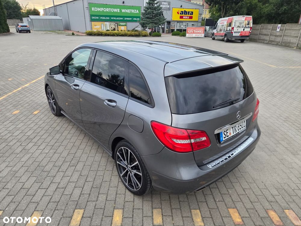 Mercedes-Benz Klasa B 180 7G-DCT UrbanStyle Edition - 10