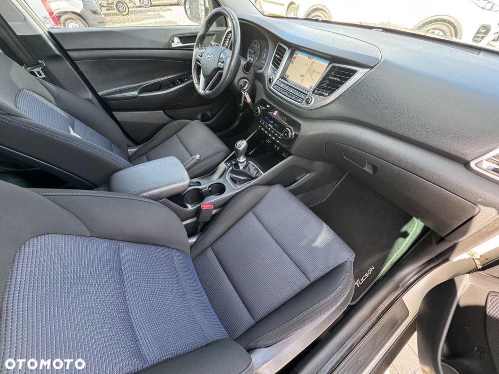 Hyundai Tucson 1.7 CRDI BlueDrive Comfort 2WD - 22