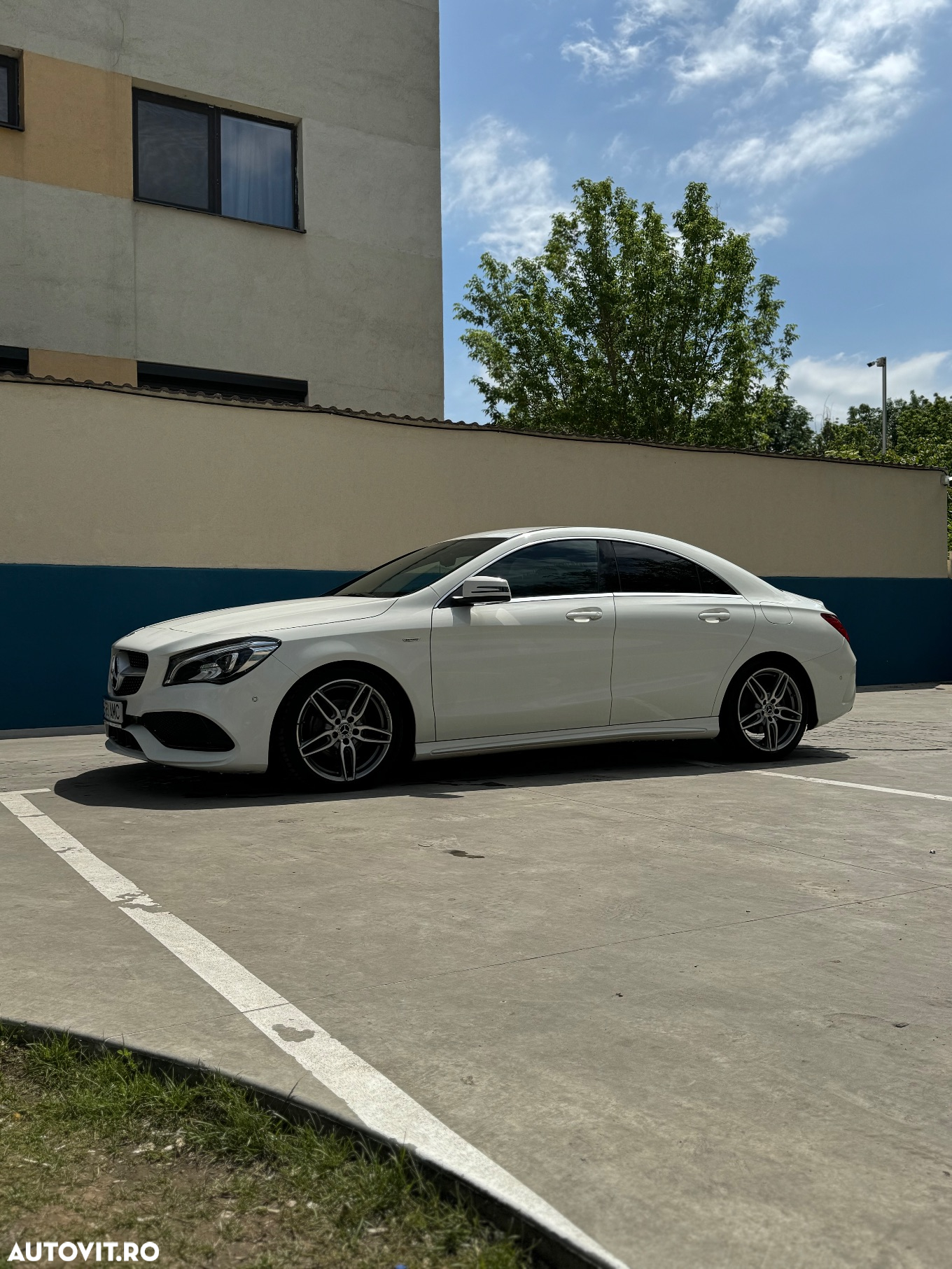 Mercedes-Benz CLA 200 7G-DCT AMG Line - 7