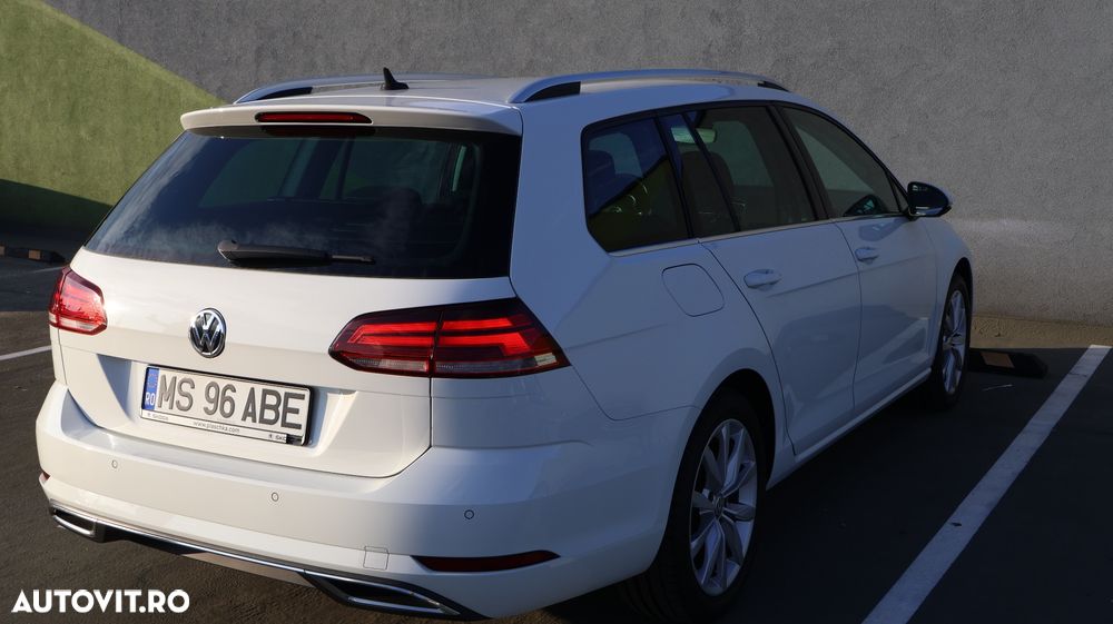 Volkswagen Golf - 4