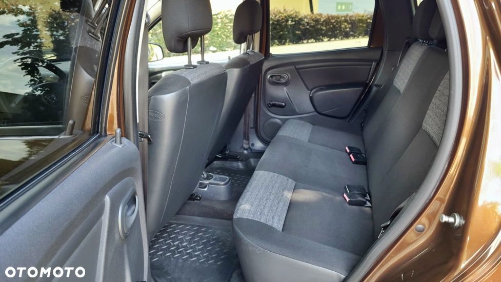 Dacia Duster 1.6 16V 105 4x2 Prestige - 21