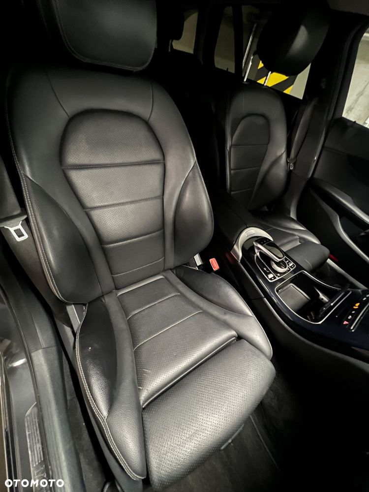 Mercedes-Benz Klasa C 220 d 4Matic 9G-TRONIC Avantgarde - 22