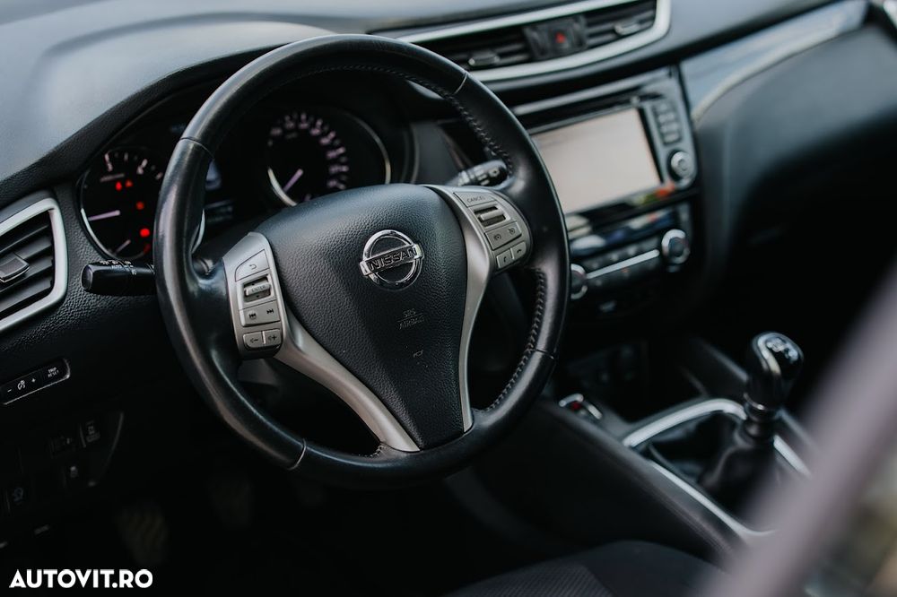 Nissan Qashqai 1.6 DCI ALL-MODE 4x4i ACENTA - 9