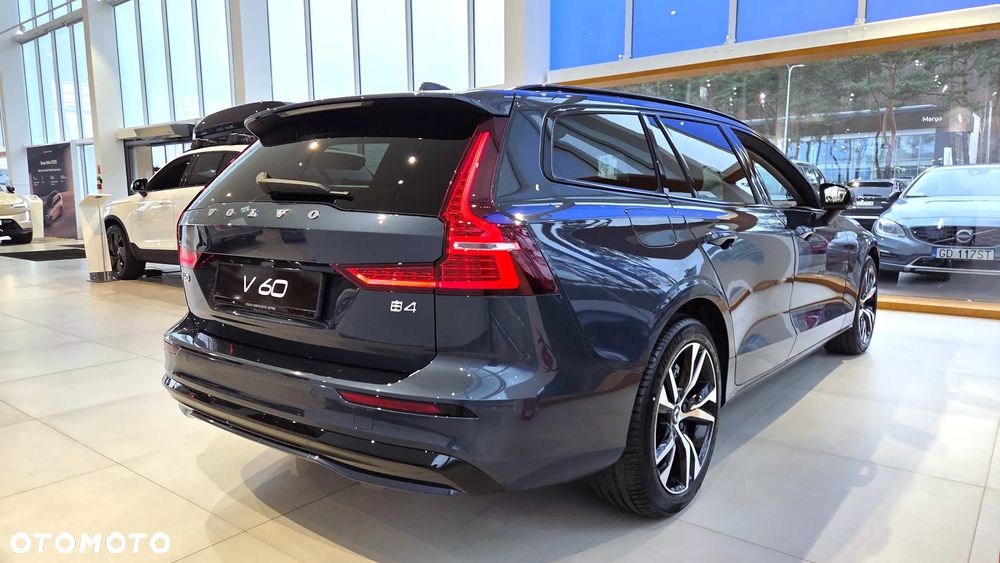 Volvo V60 B4 B Plus Dark - 3