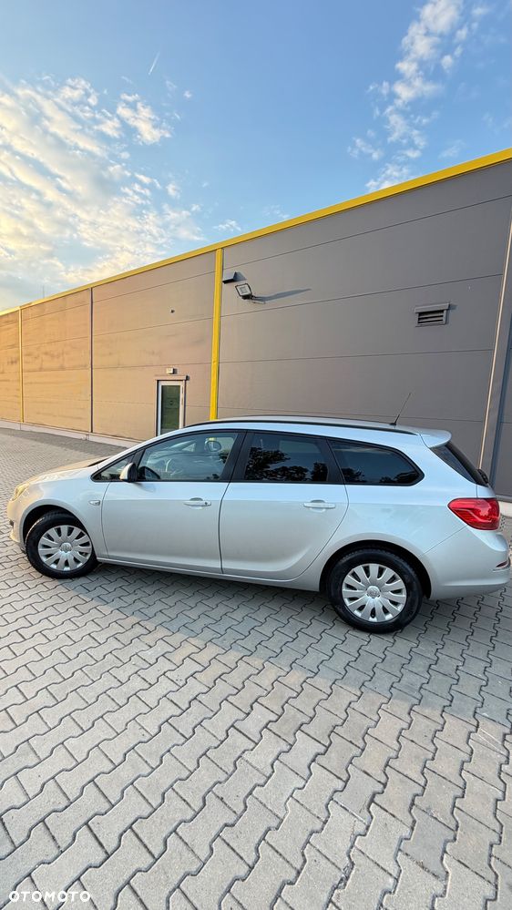 Opel Astra 1.6 CDTI Sport - 2