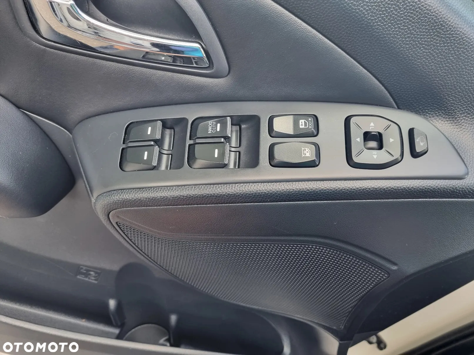 Hyundai ix35 1.7 CRDi 2WD blue Finale - 19