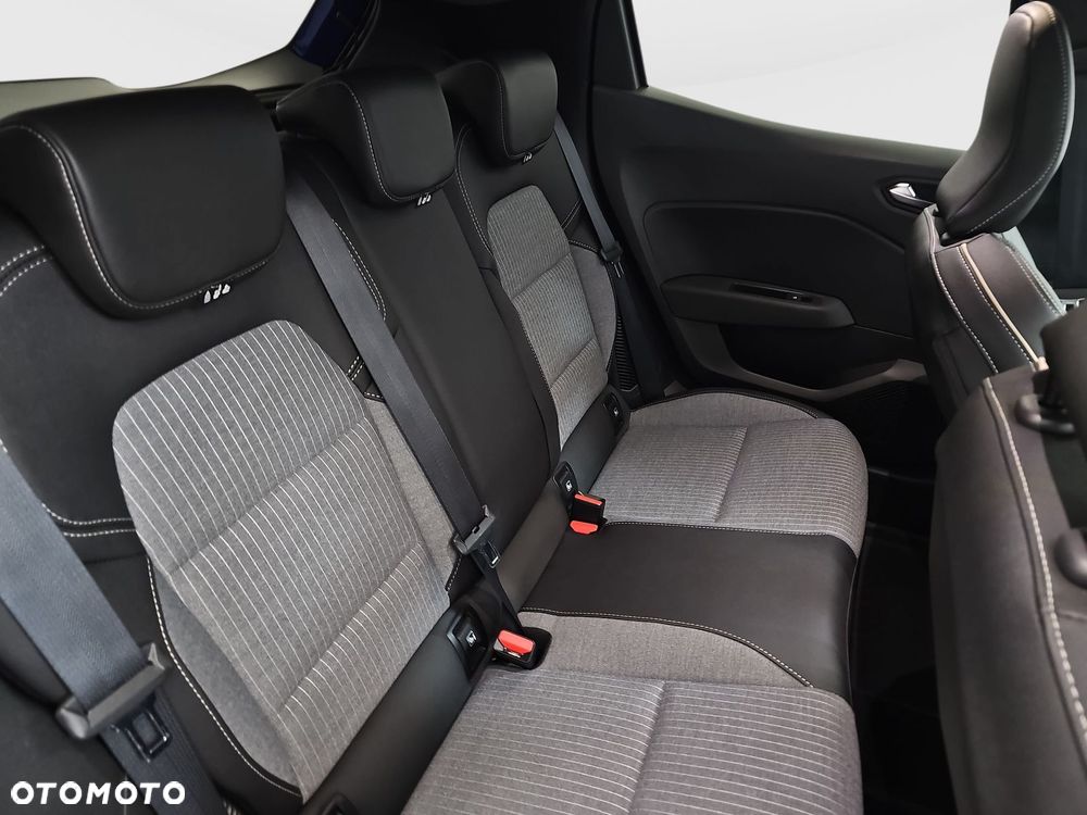 Renault Clio - 35