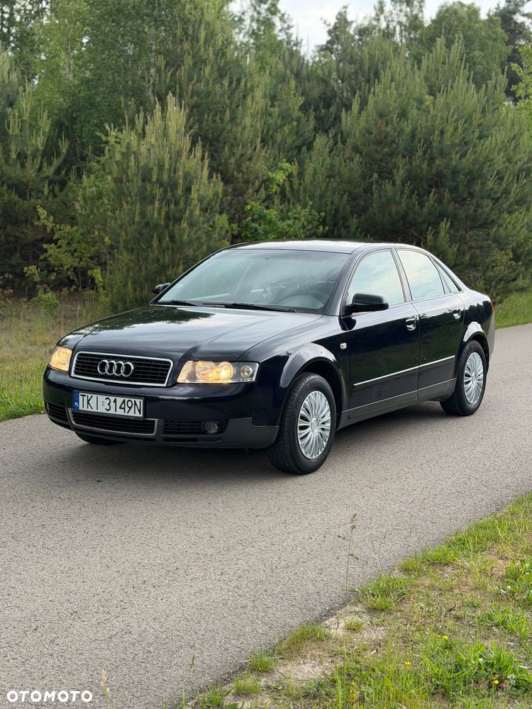 Audi A4 Limousine - 11