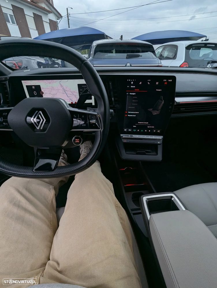 Renault Mégane E-Tech 220 Comfort Range Iconic - 8