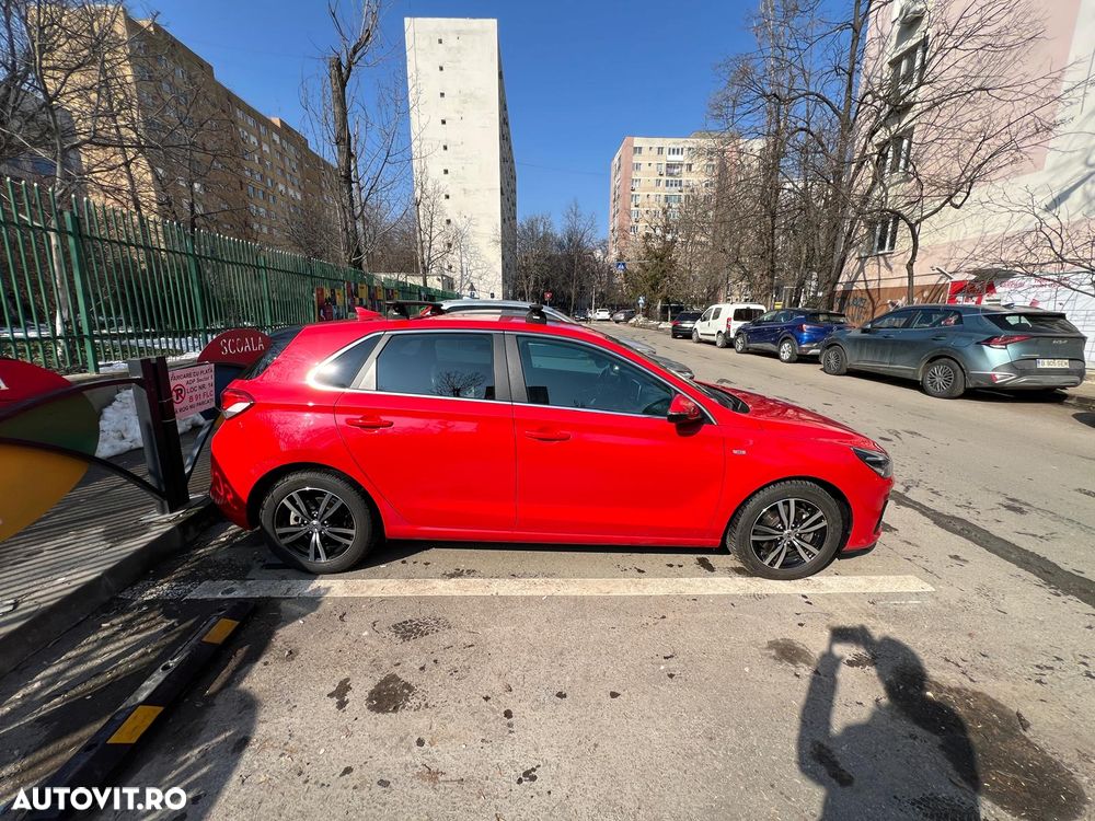 Hyundai i30 1.5 T-GDI 160CP MHEV 5DR 7DCT Highway - 1