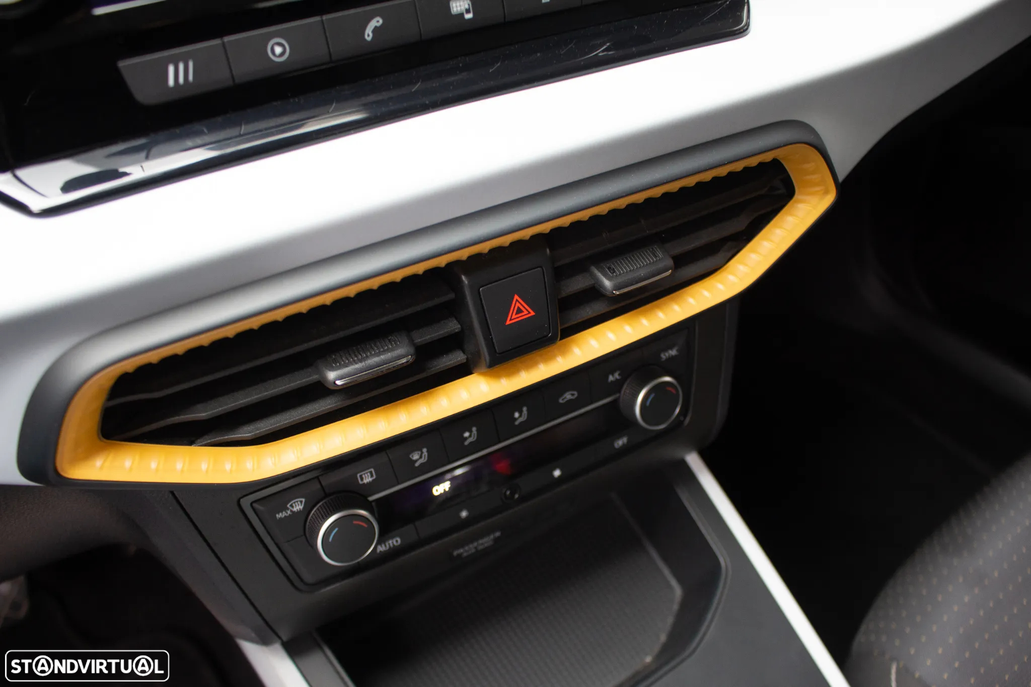 SEAT Arona 1.0 TSI Xperience - 25