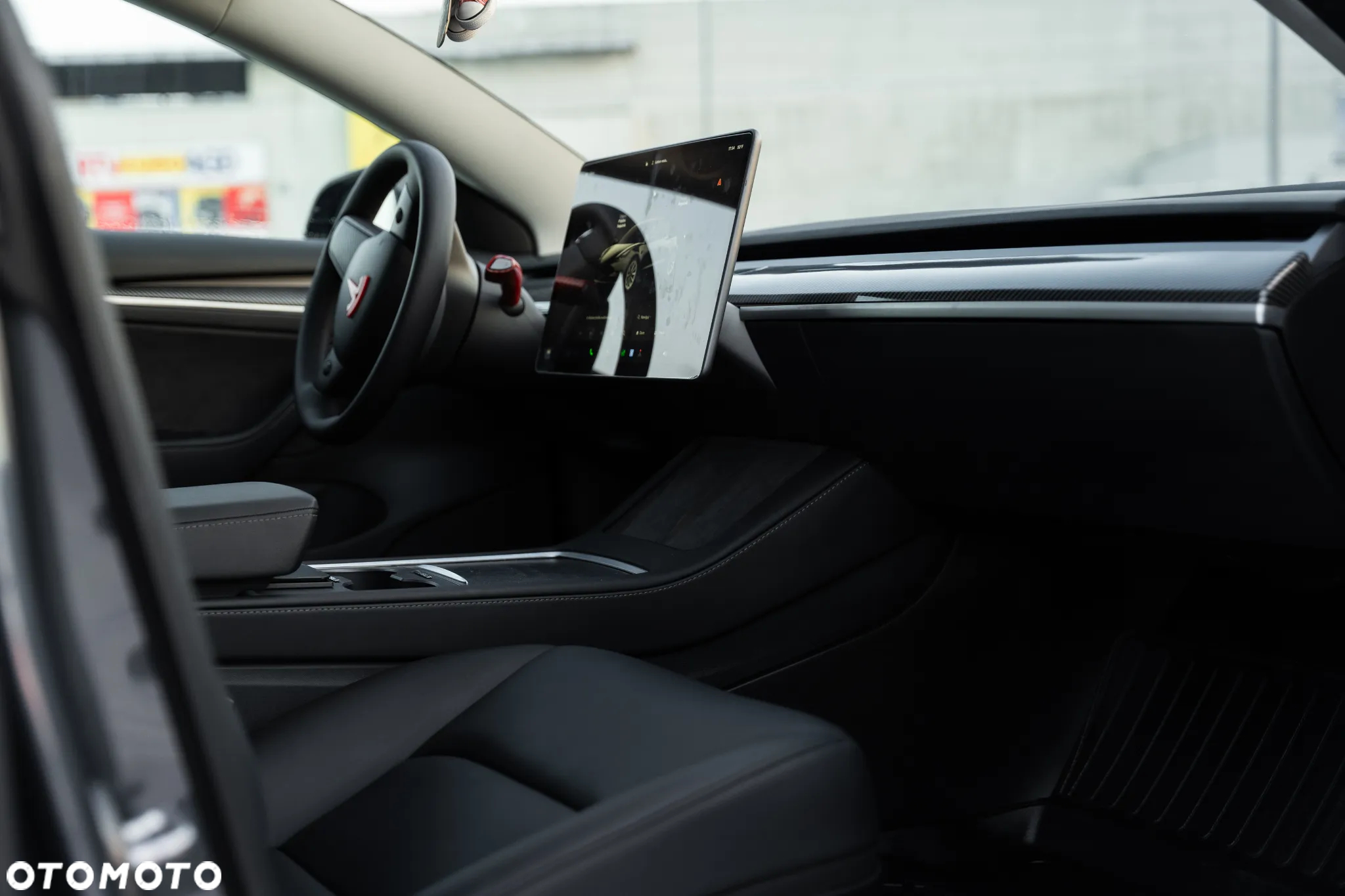 Tesla Model 3 - 12