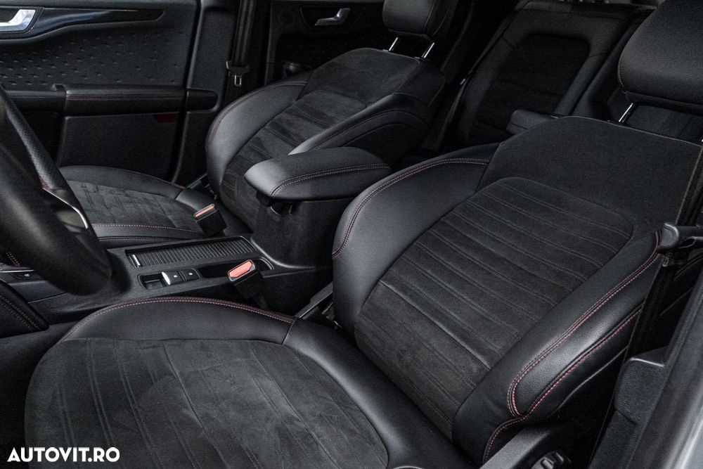 Ford Kuga 1.5 EcoBoost FWD ST Line X - 23