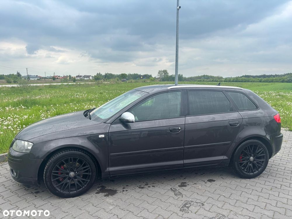 Audi A3 Sportback 2.0 TDI DPF S line Sportpaket plus - 2