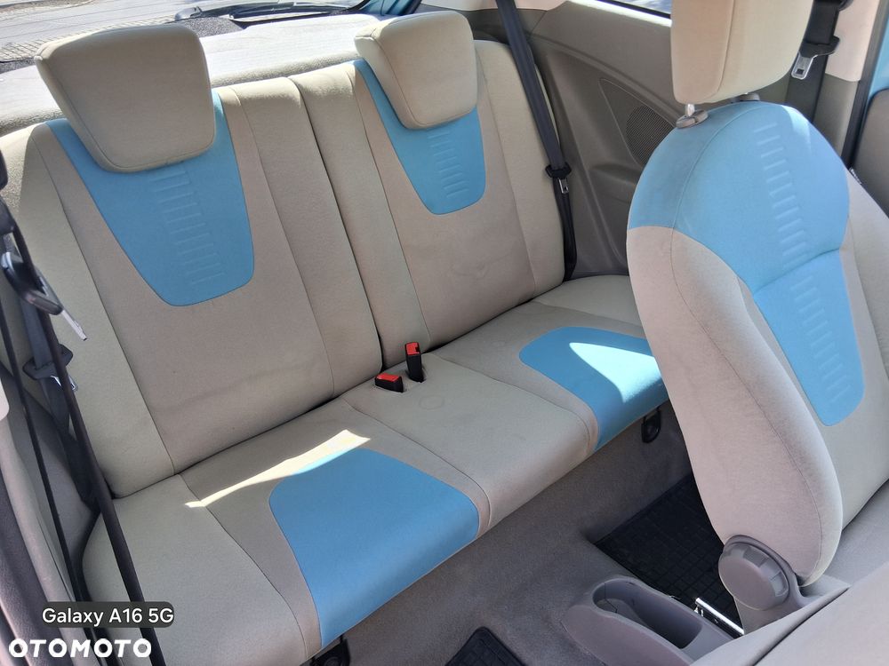 Ford KA 1.2 Titanium (air2) - 10