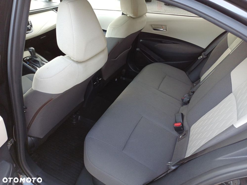 Toyota Corolla 1.8 Hybrid Comfort - 10