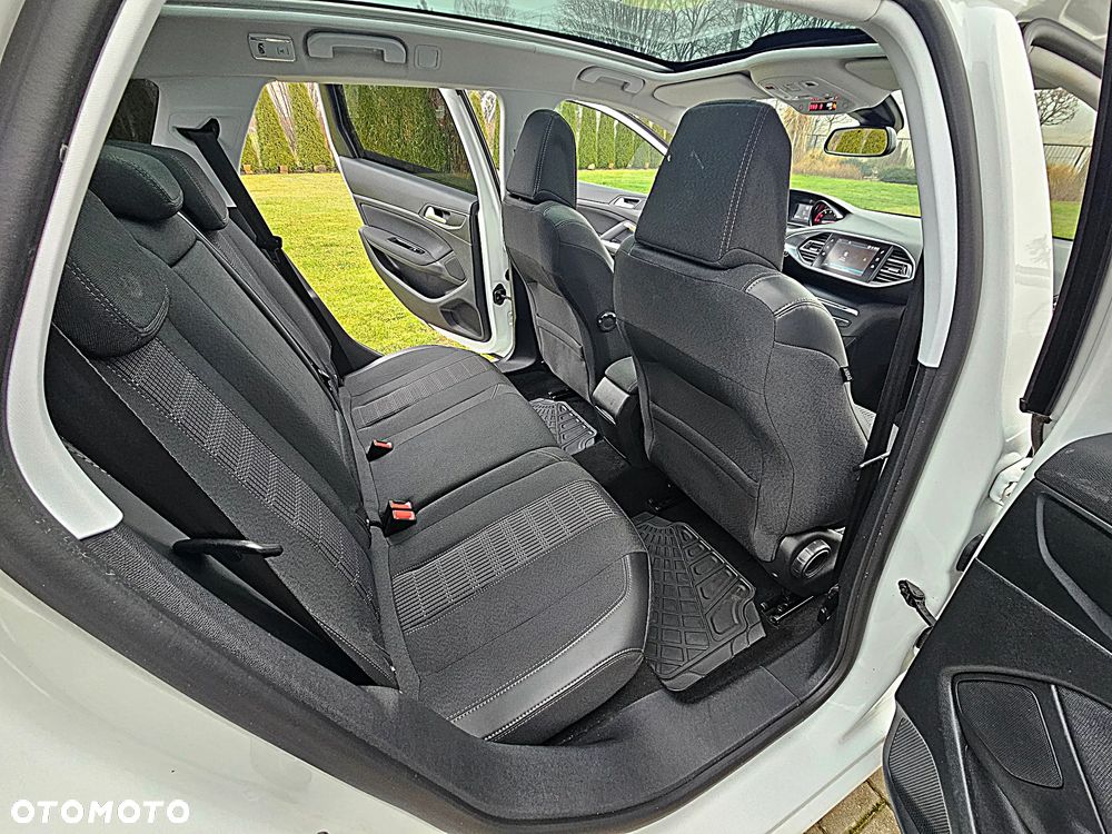 Peugeot 308 BlueHDi FAP 150 EAT6 Stop & Start Allure - 33