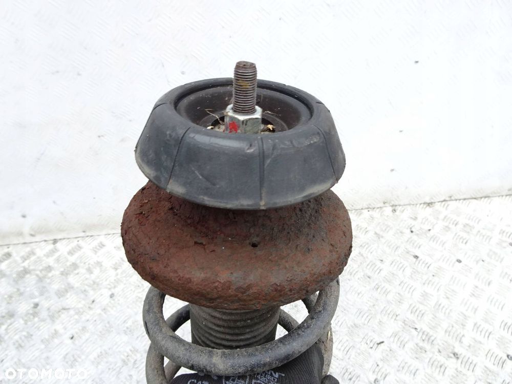 zwrotnica kolumna prawa suzuki swift mk6 sport 1.6 benzyna - 4