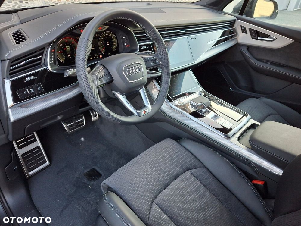 Audi Q7 - 10