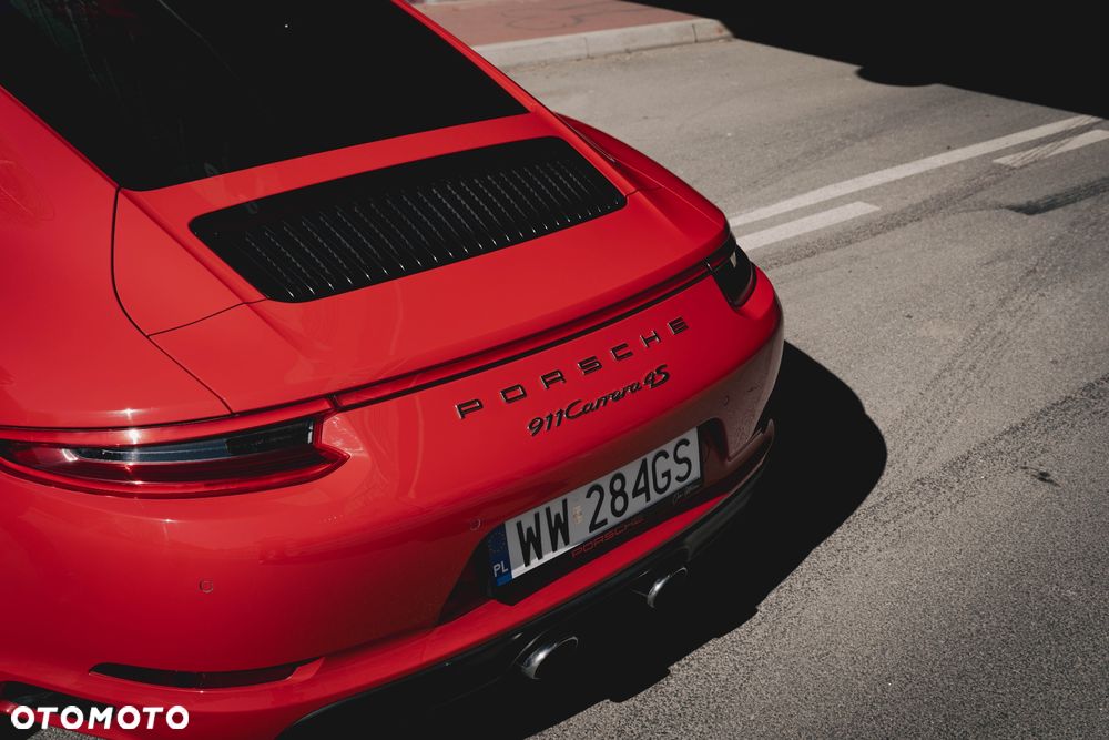 Porsche 911 Carrera 4S PDK - 16