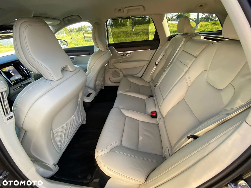 Volvo V90 - 7
