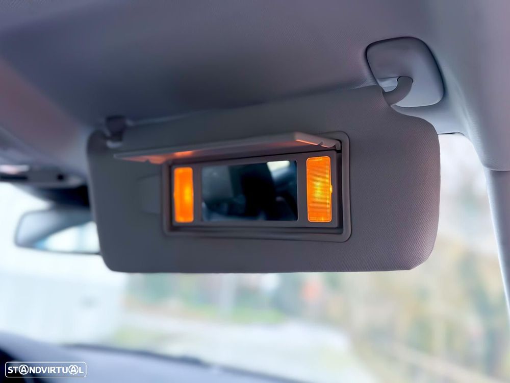 Land Rover Range Rover Evoque 2.0 TD4 SE Dynamic Auto - 33