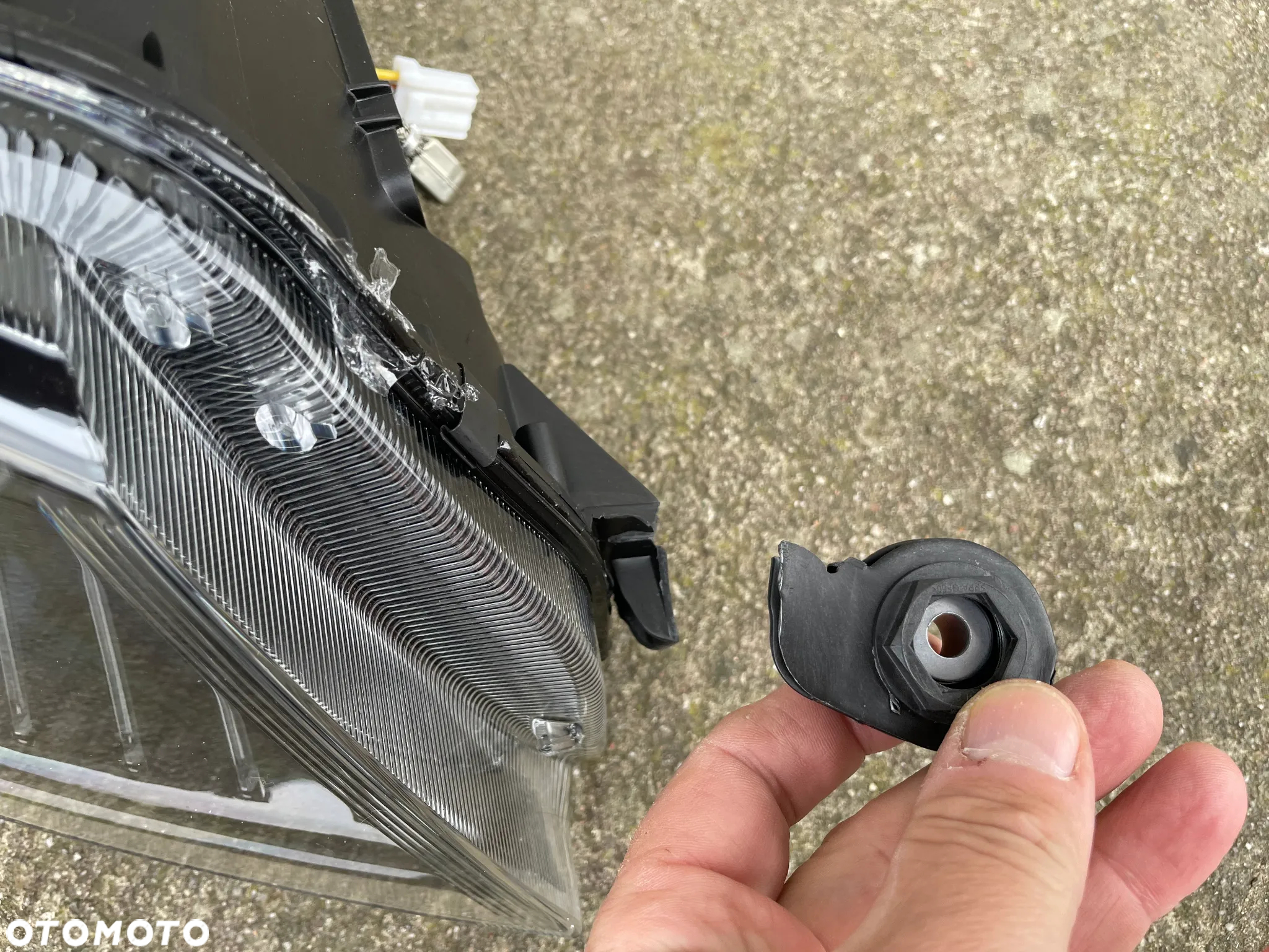 LAMPA PRZEDNIA PRAWA SKODA OCTAVIA III 2012-2017 - NOWA AL BI-XENON - 4