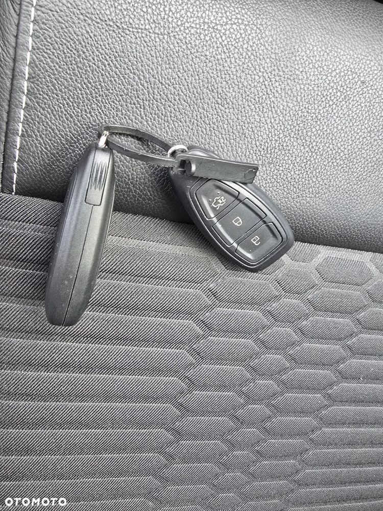 Ford Focus - 35