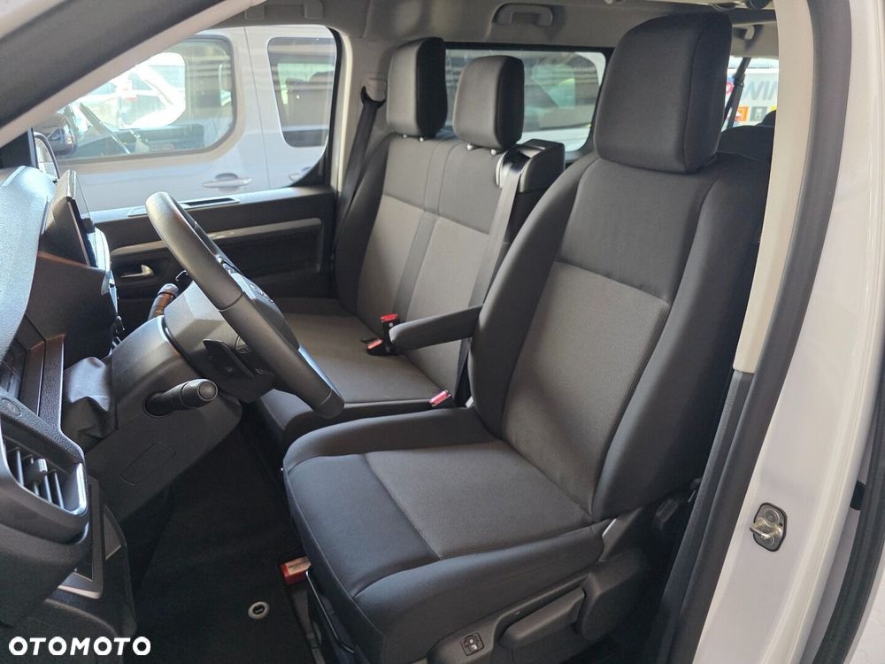 Toyota Proace Verso 2.0 D4-D Long Business - 17