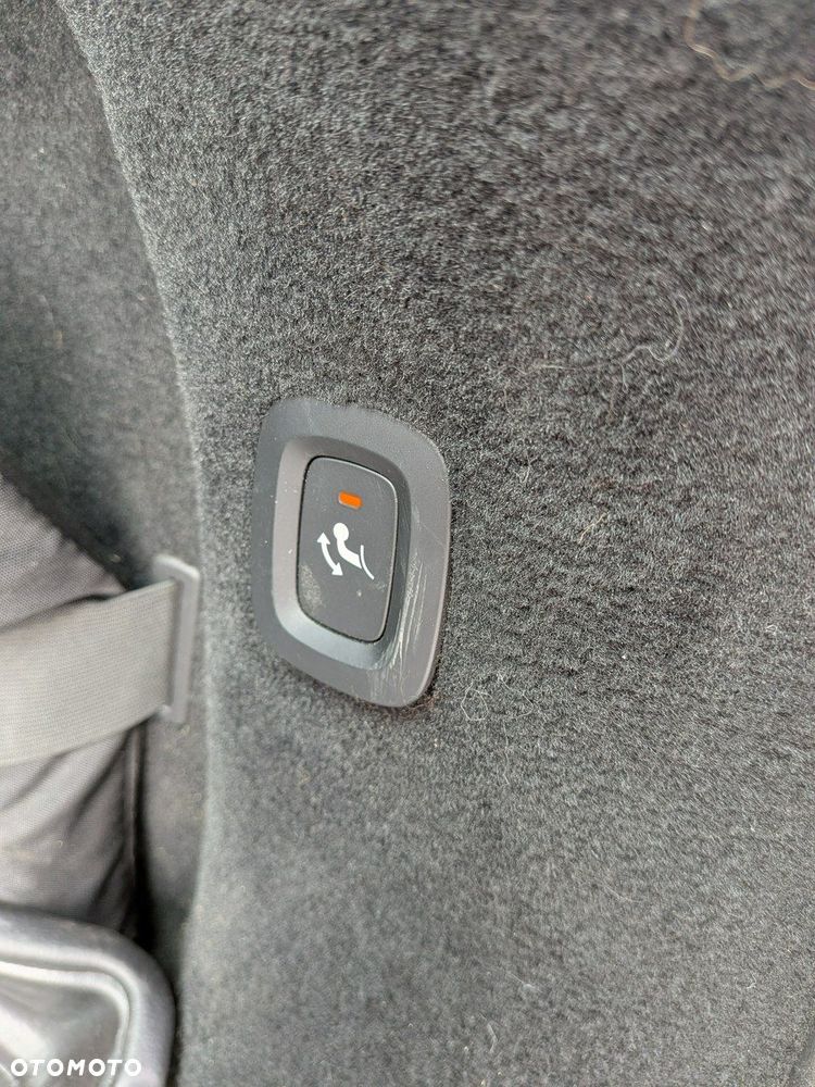 Volvo V90 D5 SCR AWD Momentum Pro - 31