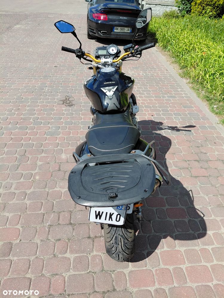 Honda Hornet - 4
