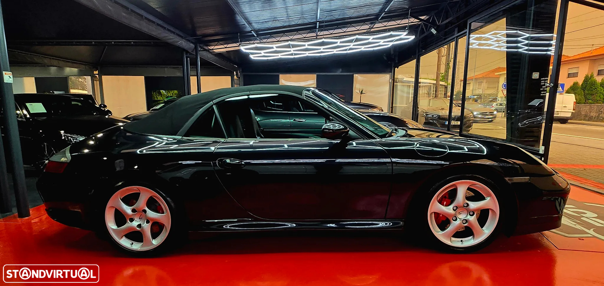 Porsche 911 (996) Carrera 4 S - 8