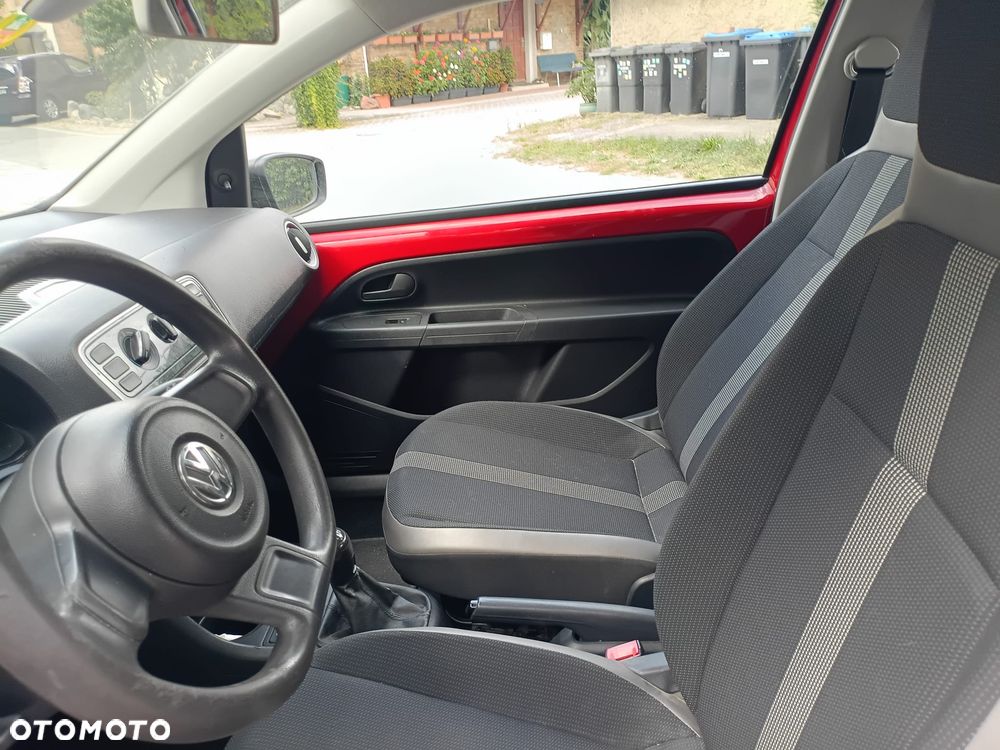 Volkswagen up! - 8