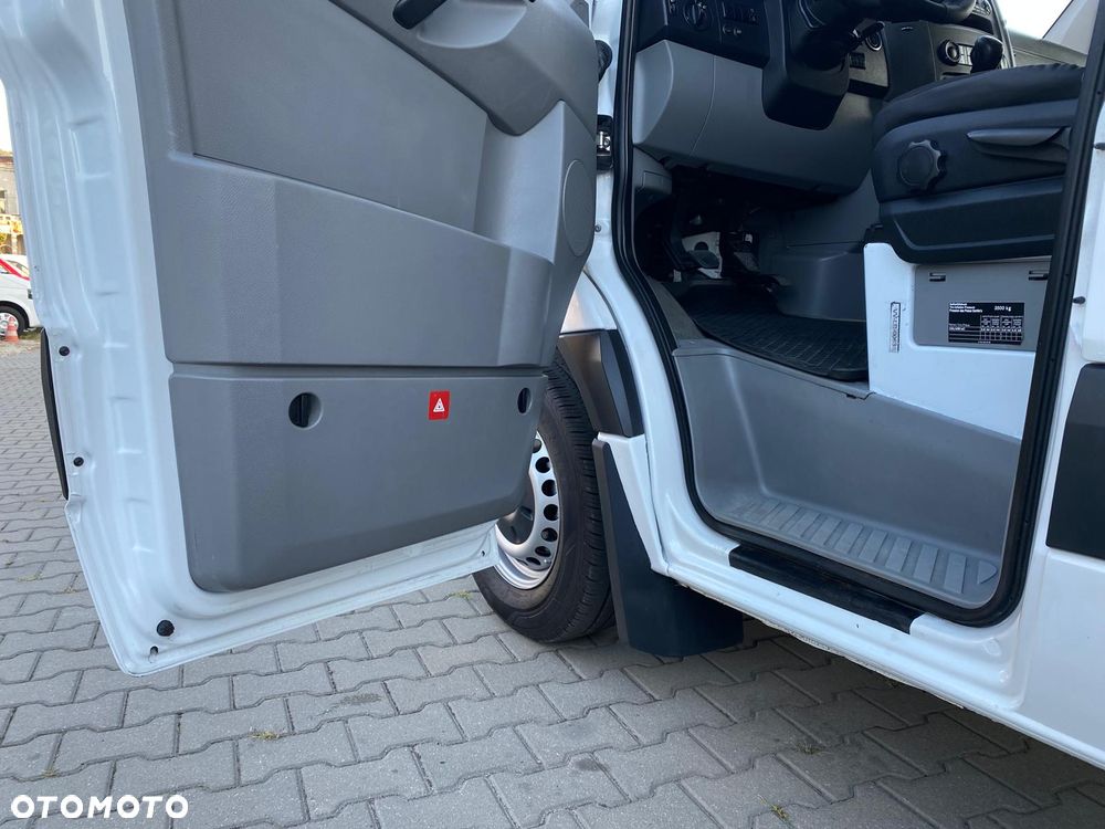Mercedes-Benz Sprinter - 12