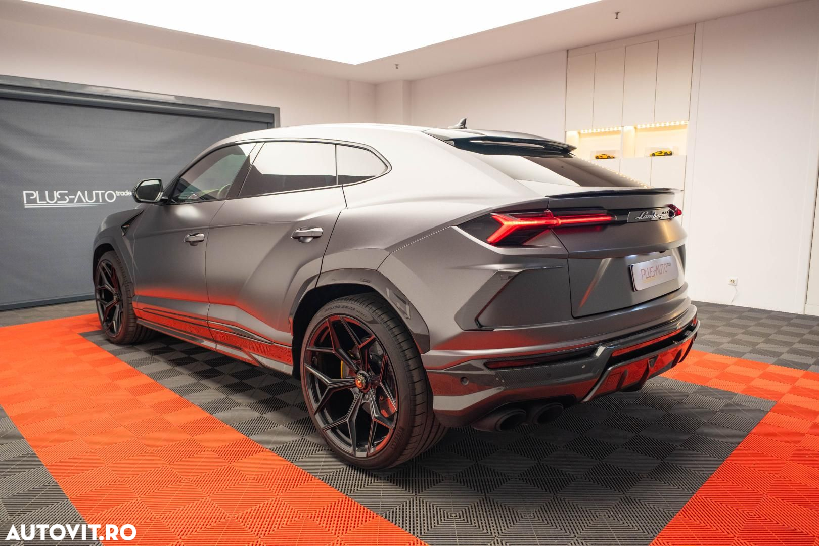 Lamborghini URUS - 4