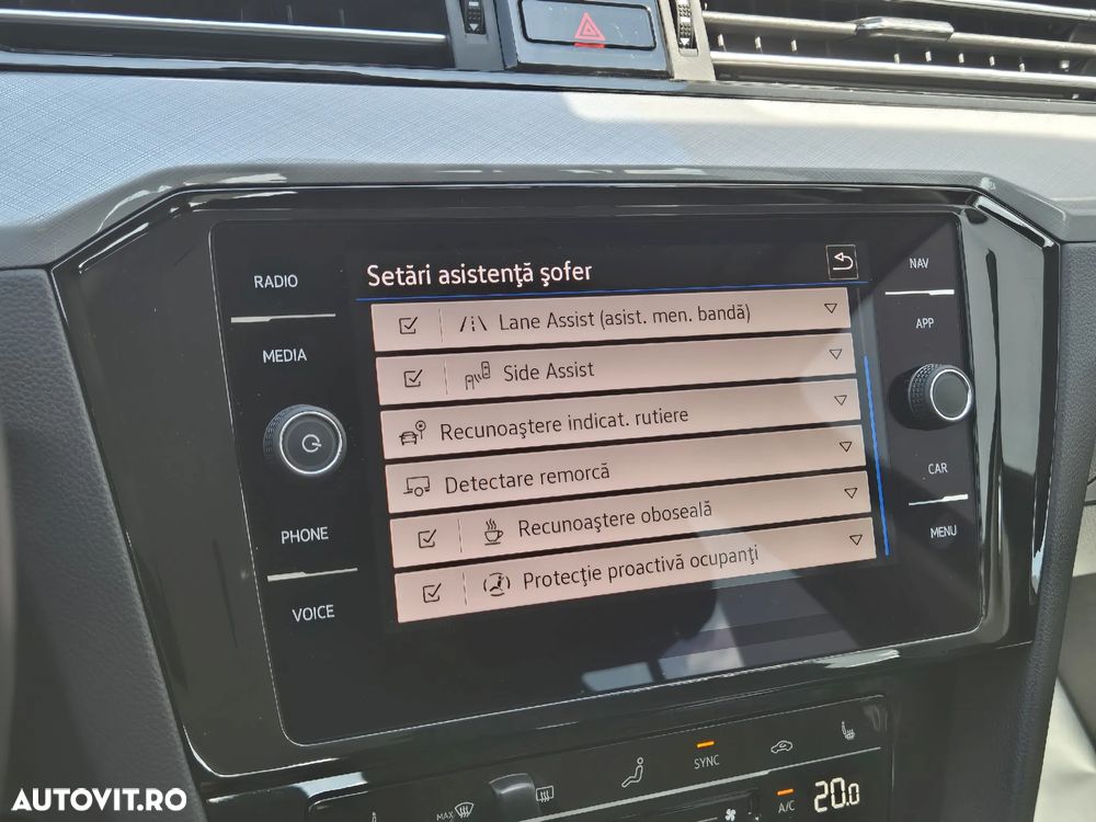 Volkswagen Passat Variant 2.0 TDI DSG Comfortline - 22