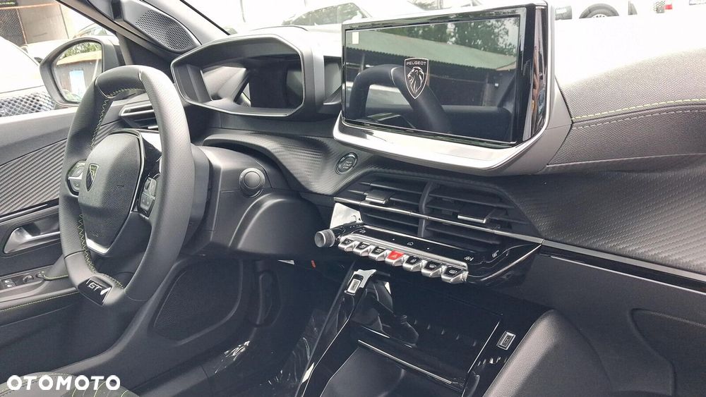 Peugeot 2008 - 10